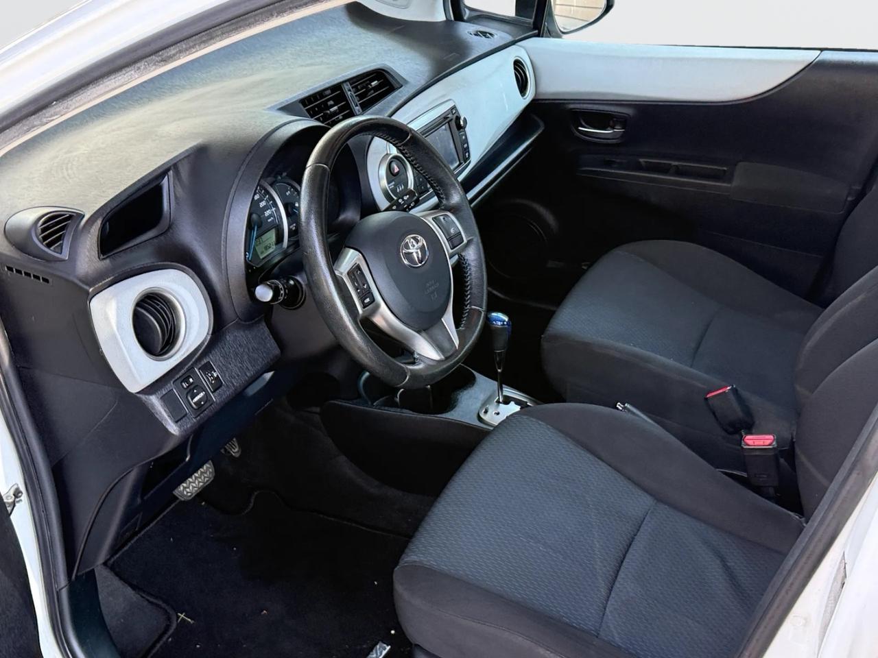 Toyota YARIS 1.5 HYBRID 101 CV*AUTOMATICA*NEOPATENTATI*UNIPRO*