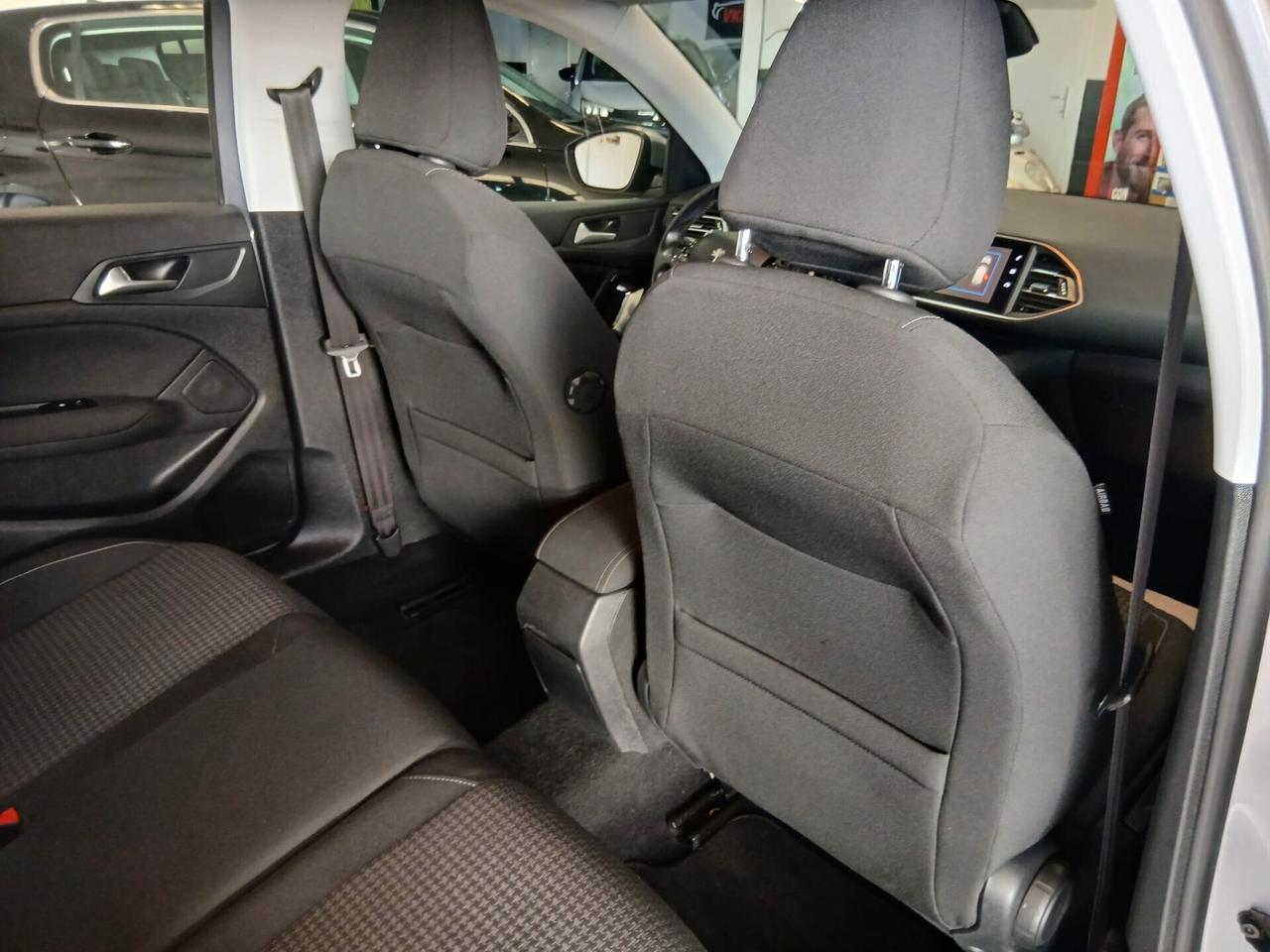 Peugeot 308 BlueHDi 130 S&S EAT6 SW Allure