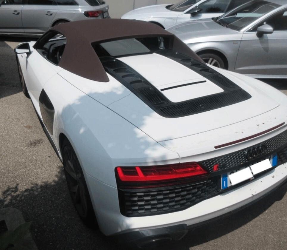 Audi R8 Spyder V10 RWD S tronic