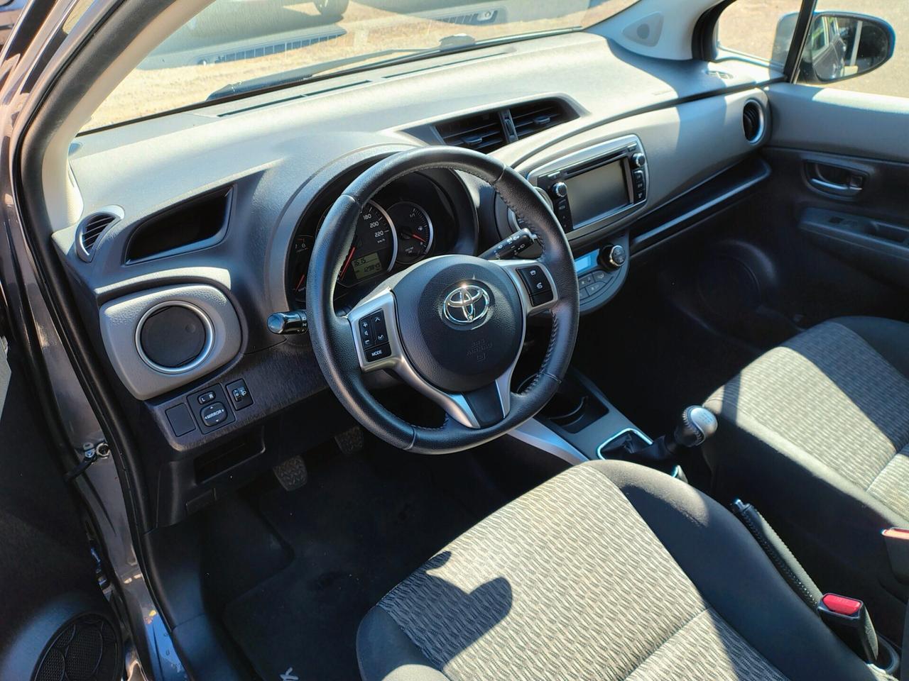 Toyota Yaris 1.0 5 porte Lounge
