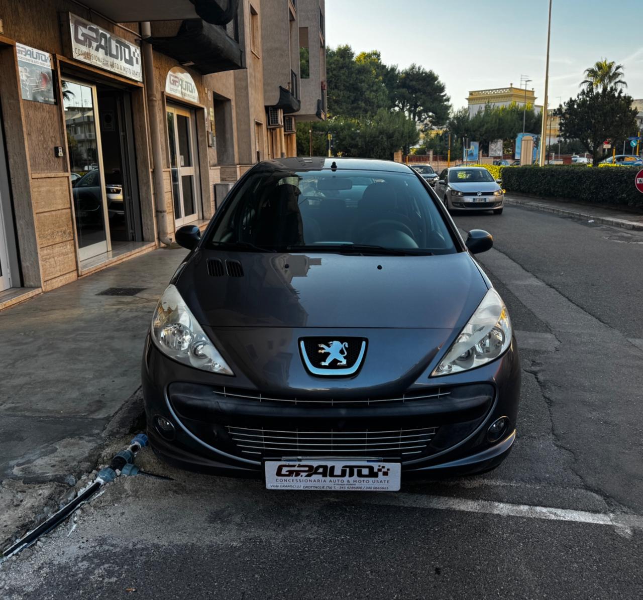 Peugeot 206 1.4 HDi 70CV NEOPATENTATI