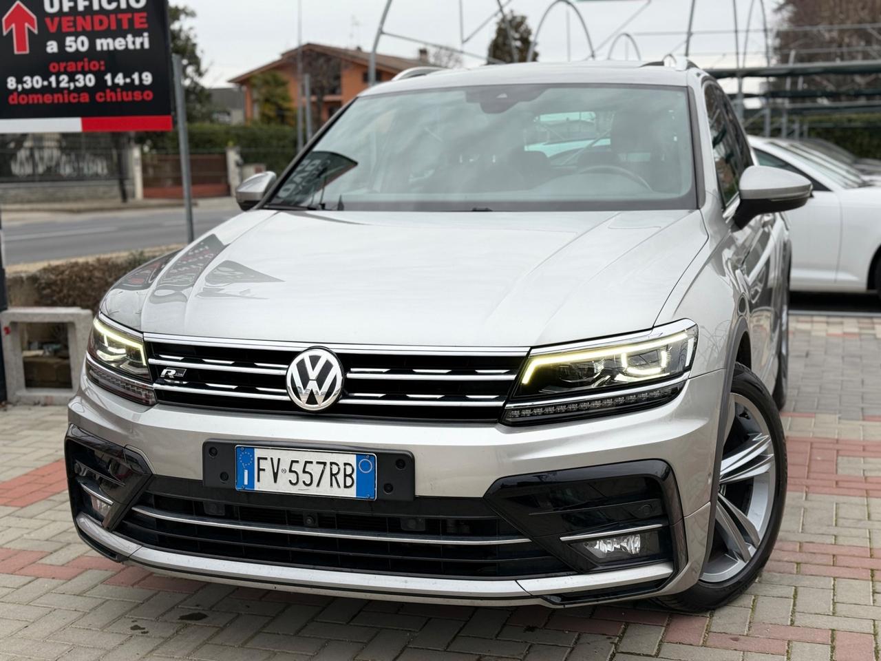 Volkswagen Tiguan 2.0 TDI 190 CV. 4MOTION R-LINE.TETTO APRIBILE