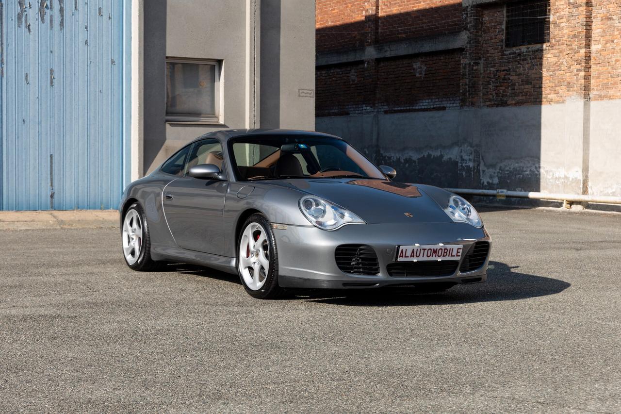 Porsche 911 Carrera 4S cat Coupé