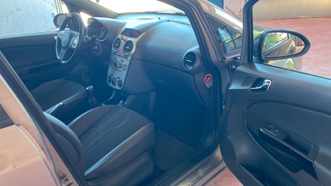 Opel Corsa 1.2 85CV 5 porte GPL-TECH Edition