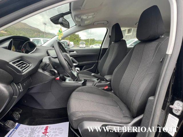 PEUGEOT 308 BlueHDi 130 S&S Business