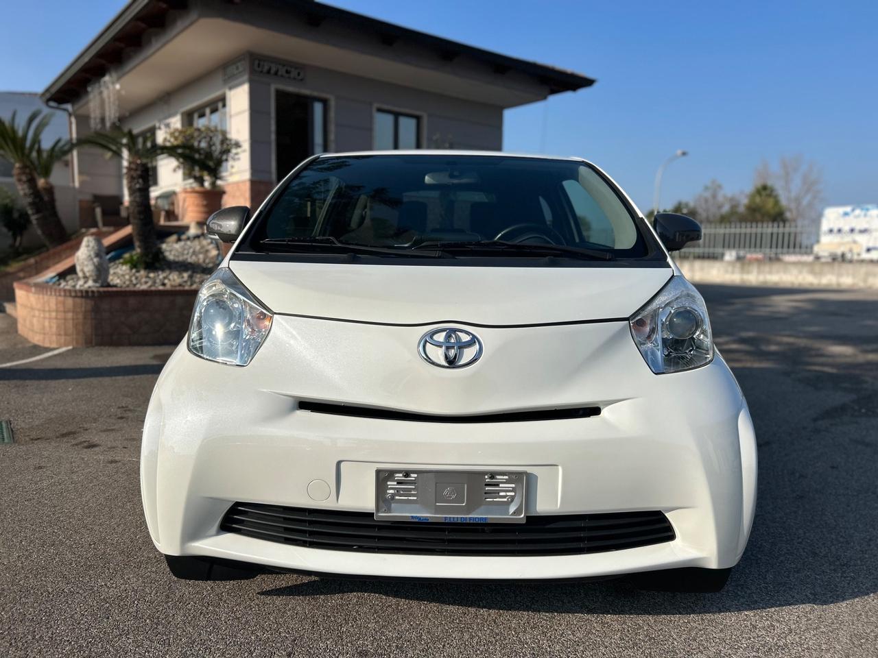 Toyota iQ 1.0 Sol