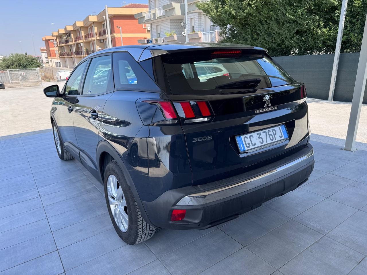Peugeot 3008 BlueHDi 130 S&S EAT8 Active