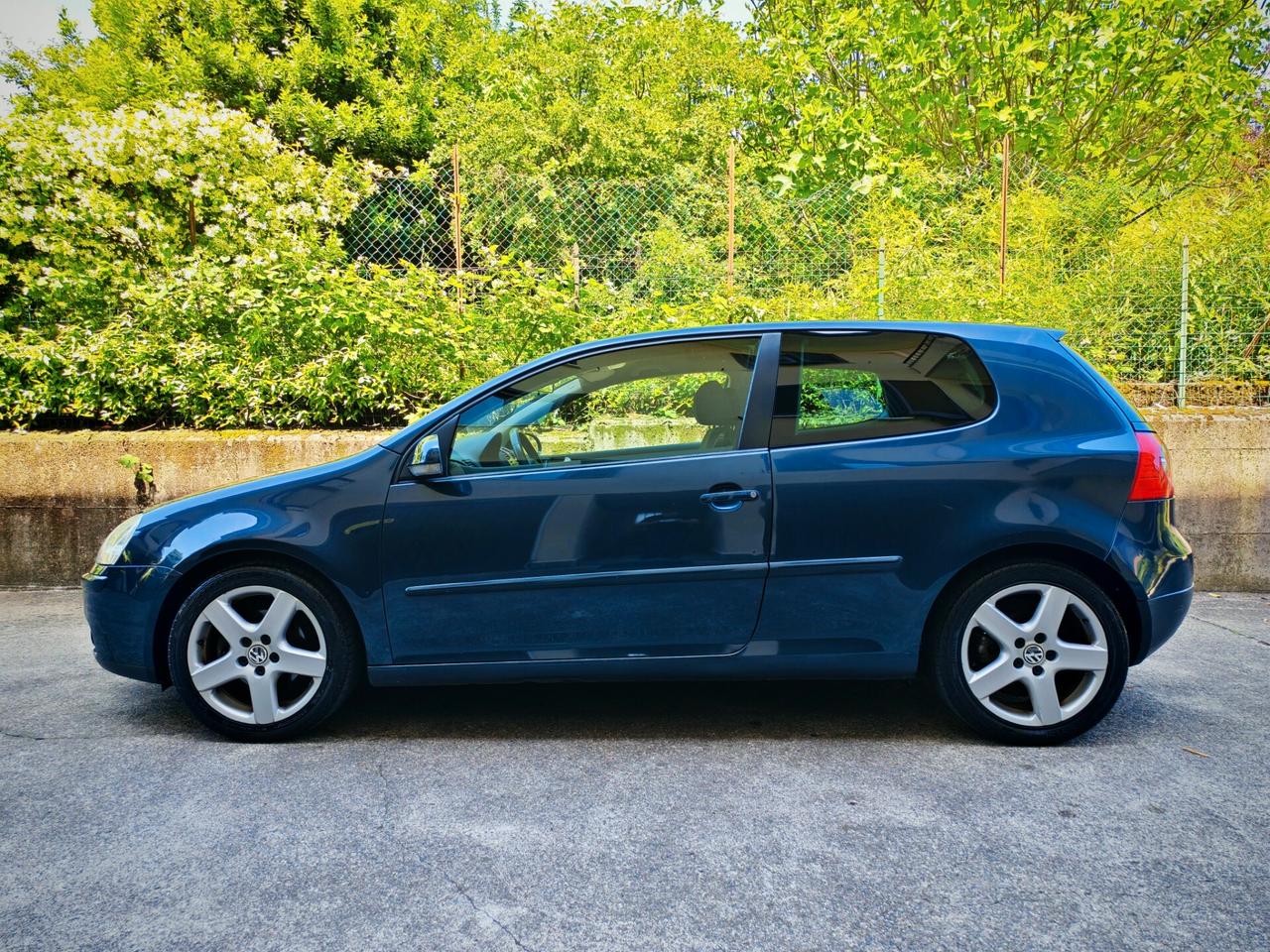 Volkswagen Golf 1.6 BENZINA 115cv / Uniproprietario