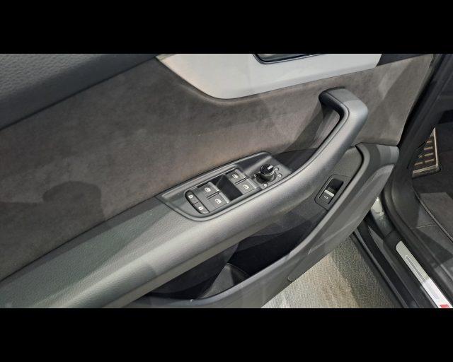 AUDI Q8 50 3.0 tdi mhev Sport quattro tiptronic