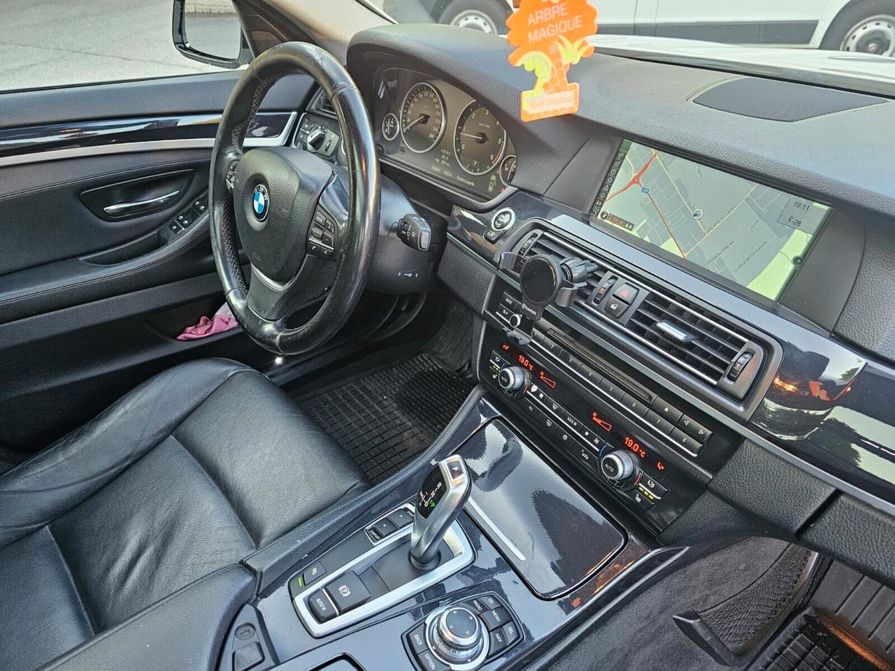 Bmw 520d 184cv Touring Futura*Pelle*Navi*Tetto*Pdc*19*
