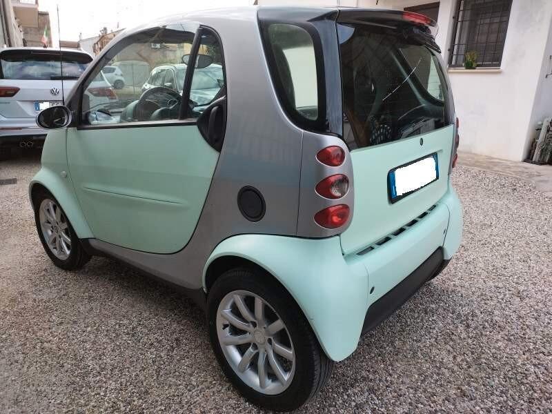 Smart ForTwo 700 coupé passion (45 kW)