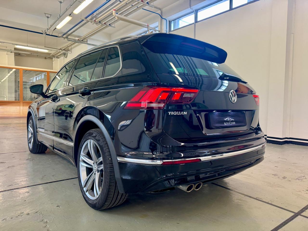 Volkswagen Tiguan R-Line - Sport - SOLO 70.000 KM