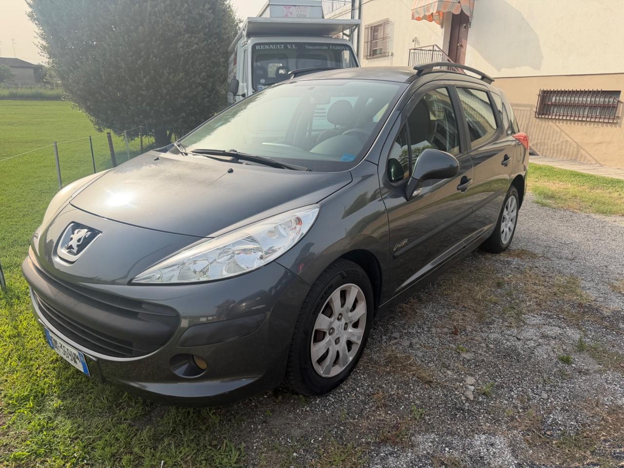 SOLO 146000 km Peugeot 207 sw Permute