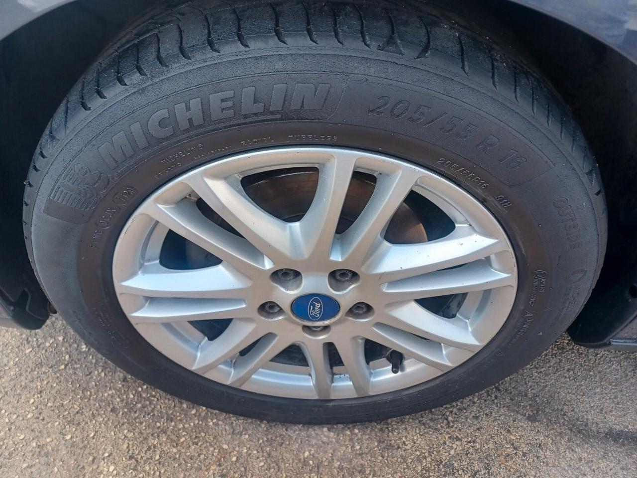 Ford Focus 1.0 TITANIUM S.W. ANNO 2013