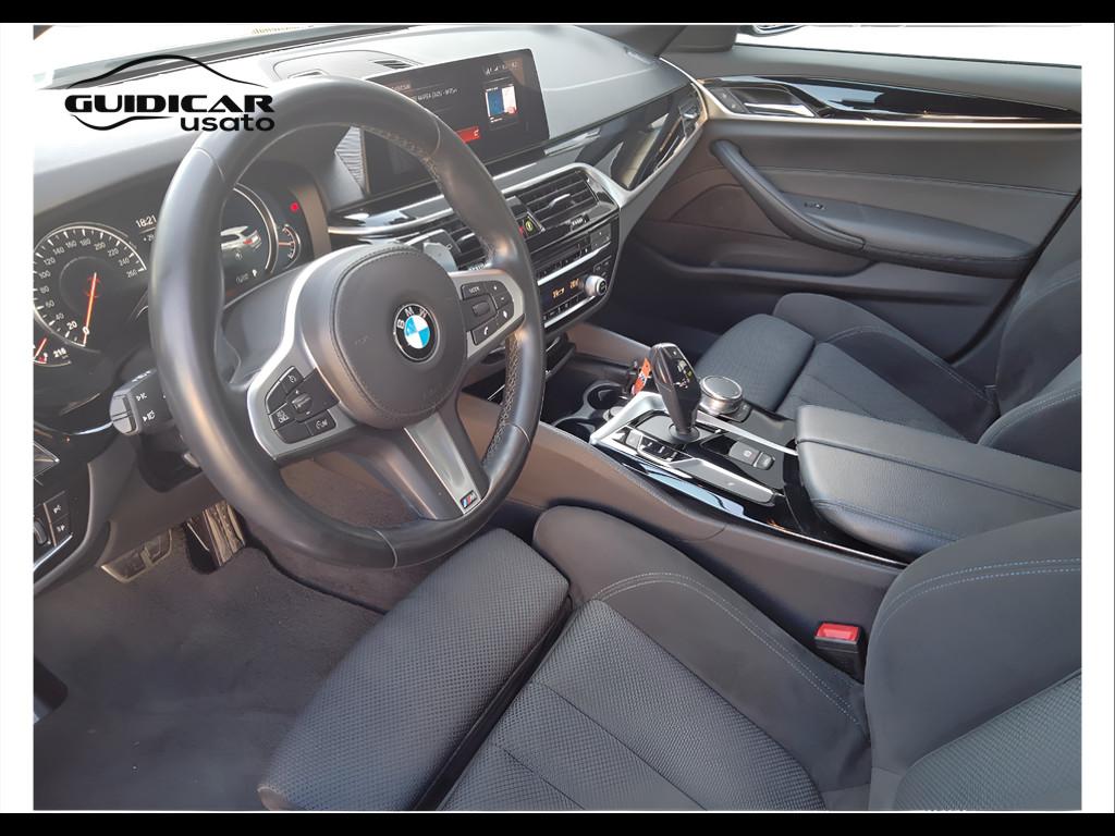 BMW Serie 5 G31 2017 Touring - 520d Touring Msport auto