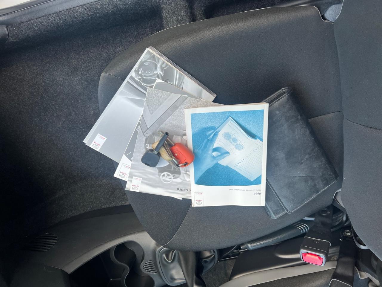 Toyota Aygo 1.0 12V VVT-i 5 porte Lounge Connect