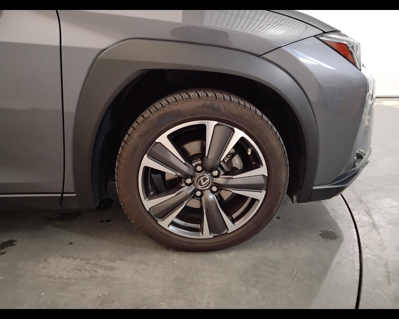 LEXUS UX 2019 - UX 250h 2.0 Executive 2wd cvt