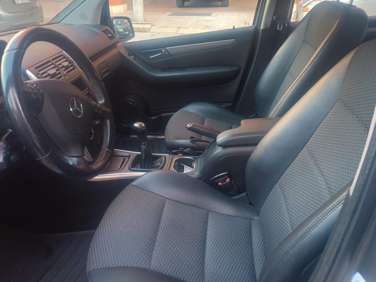 Mercedes-benz A 160 CDI BlueEFFICIENCY Executive