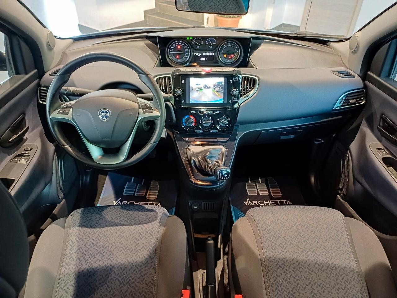 Lancia Ypsilon 1.0 FireFly 5 porte S&S Hybrid Gold