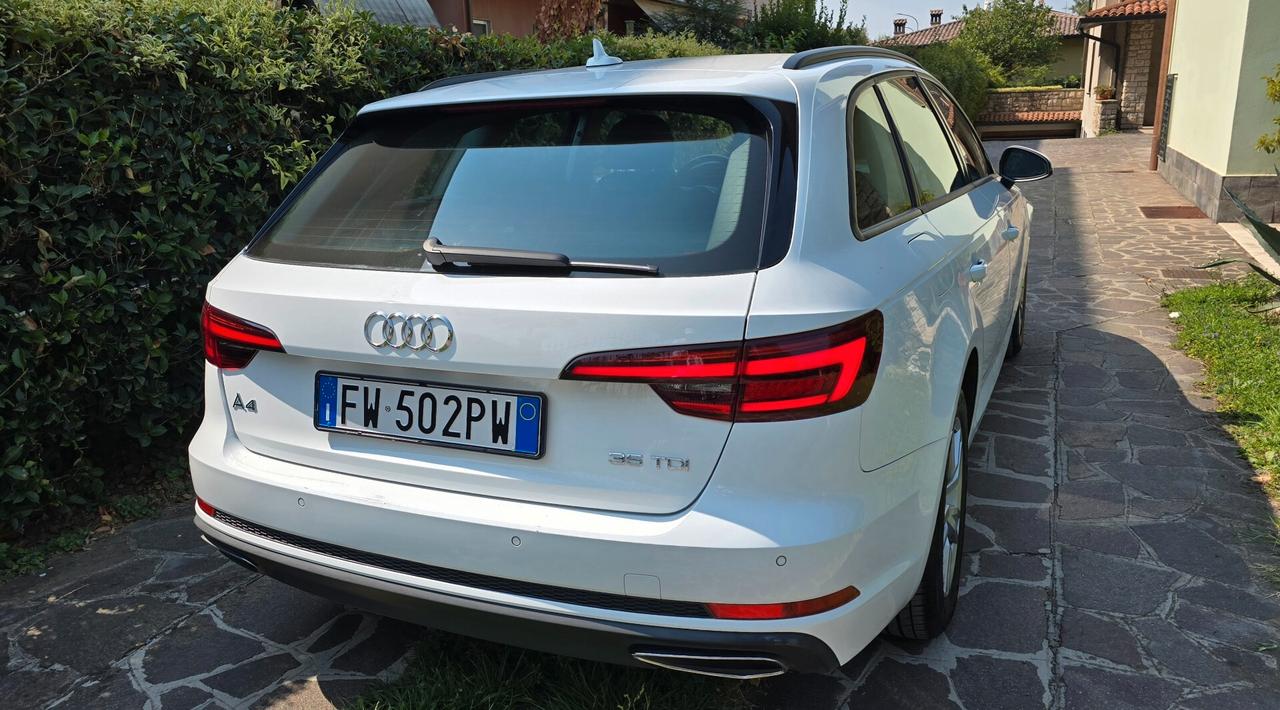 Audi A4 Avant 35 TDI S tronic Business Sport