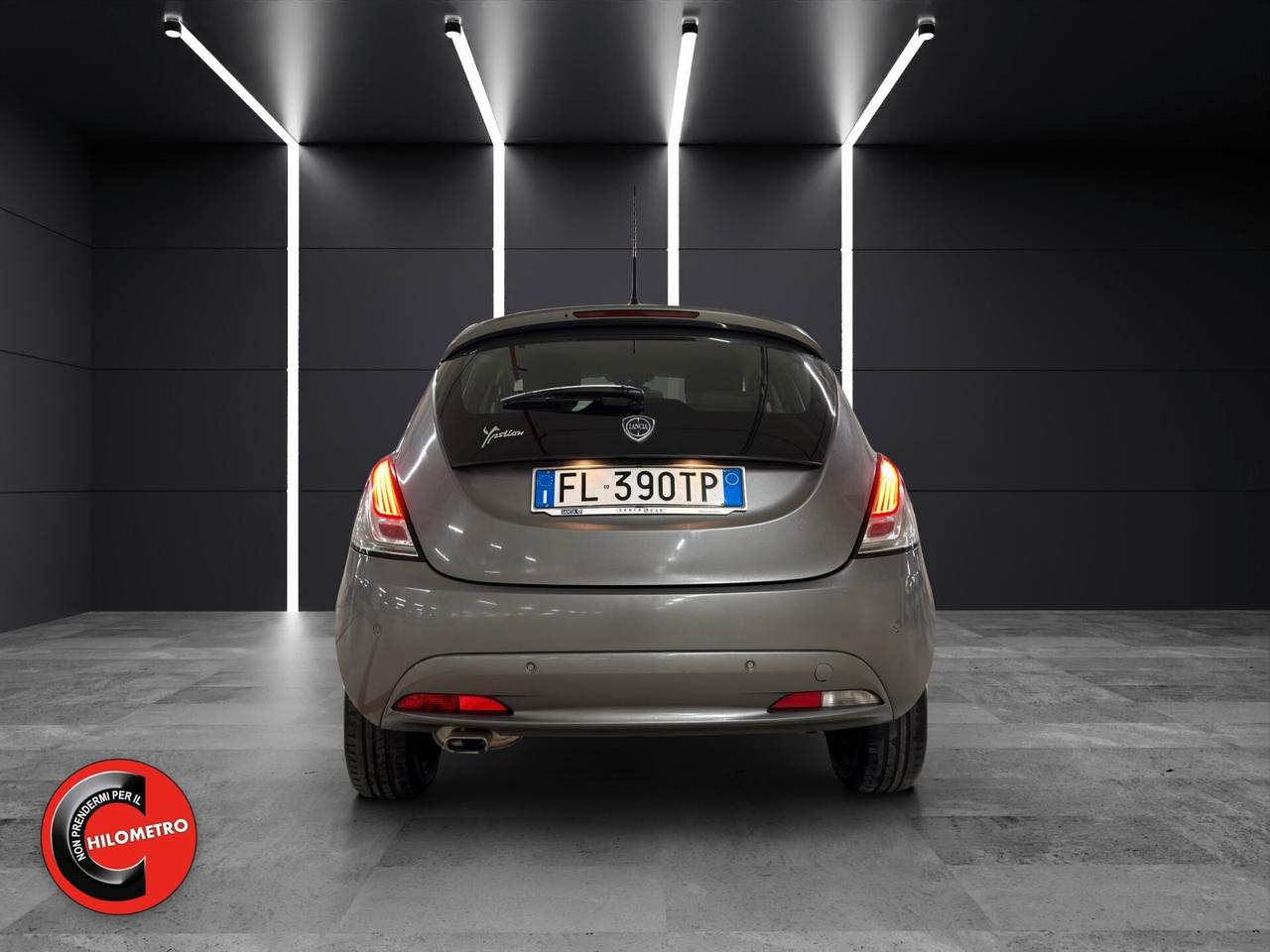 Lancia Ypsilon 1.2 69 CV 5 porte Platinum