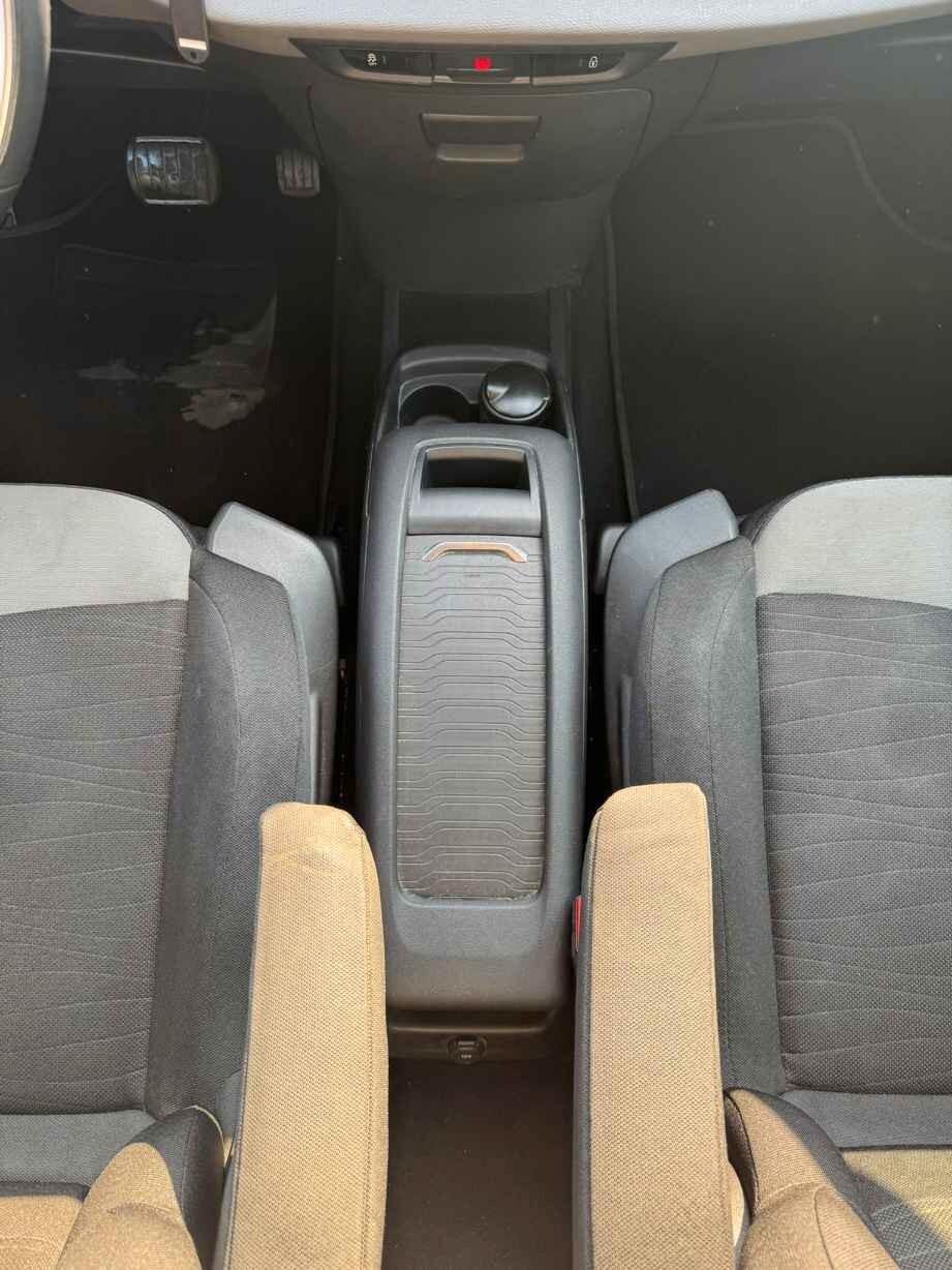 Citroen C4 Picasso 1.6 HDI 116 CV 7 POSTI