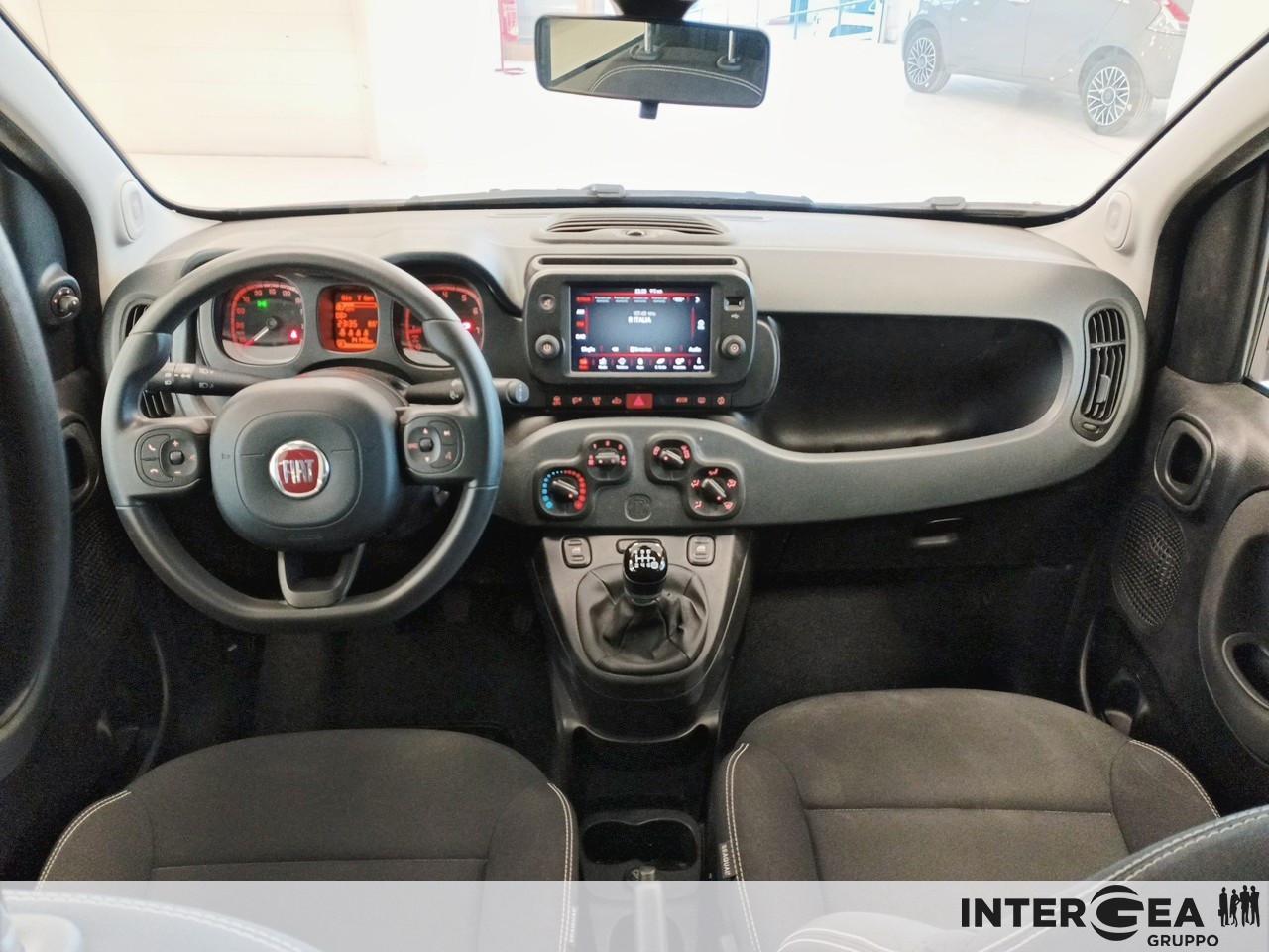 FIAT Panda 1.0 firefly hybrid Cross s&s 70cv 5p.ti