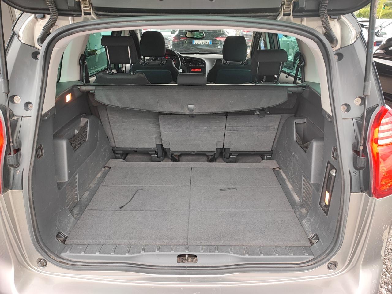 Peugeot 5008 2.0 HDi 150CV Active