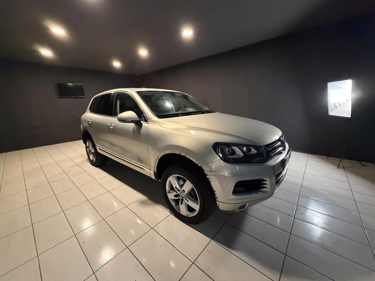 VOLKSWAGEN TOUAREG DEL 2015 3.0 V6 4X4 AUTOMATICA SUPERFULL