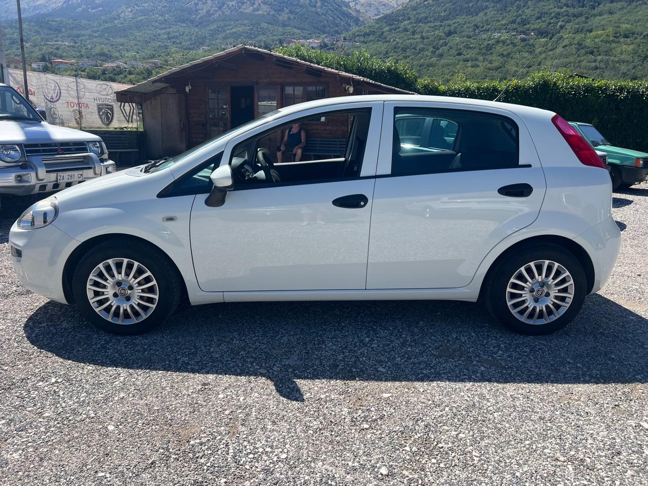 Fiat Punto 1.3 MJT II S&S 95 CV 5 porte Street