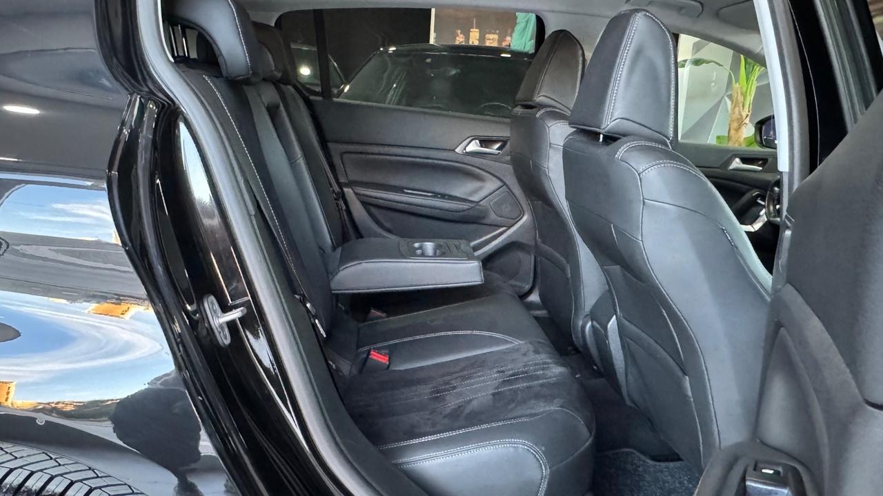 Peugeot 308 BlueHDi 120 S&S EAT6 GT Line