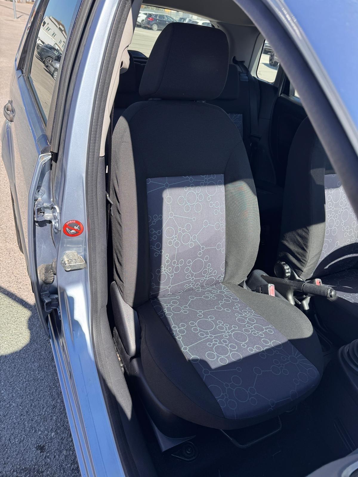 Ford Fiesta 1.2 16V 5p. Ghia km 144000