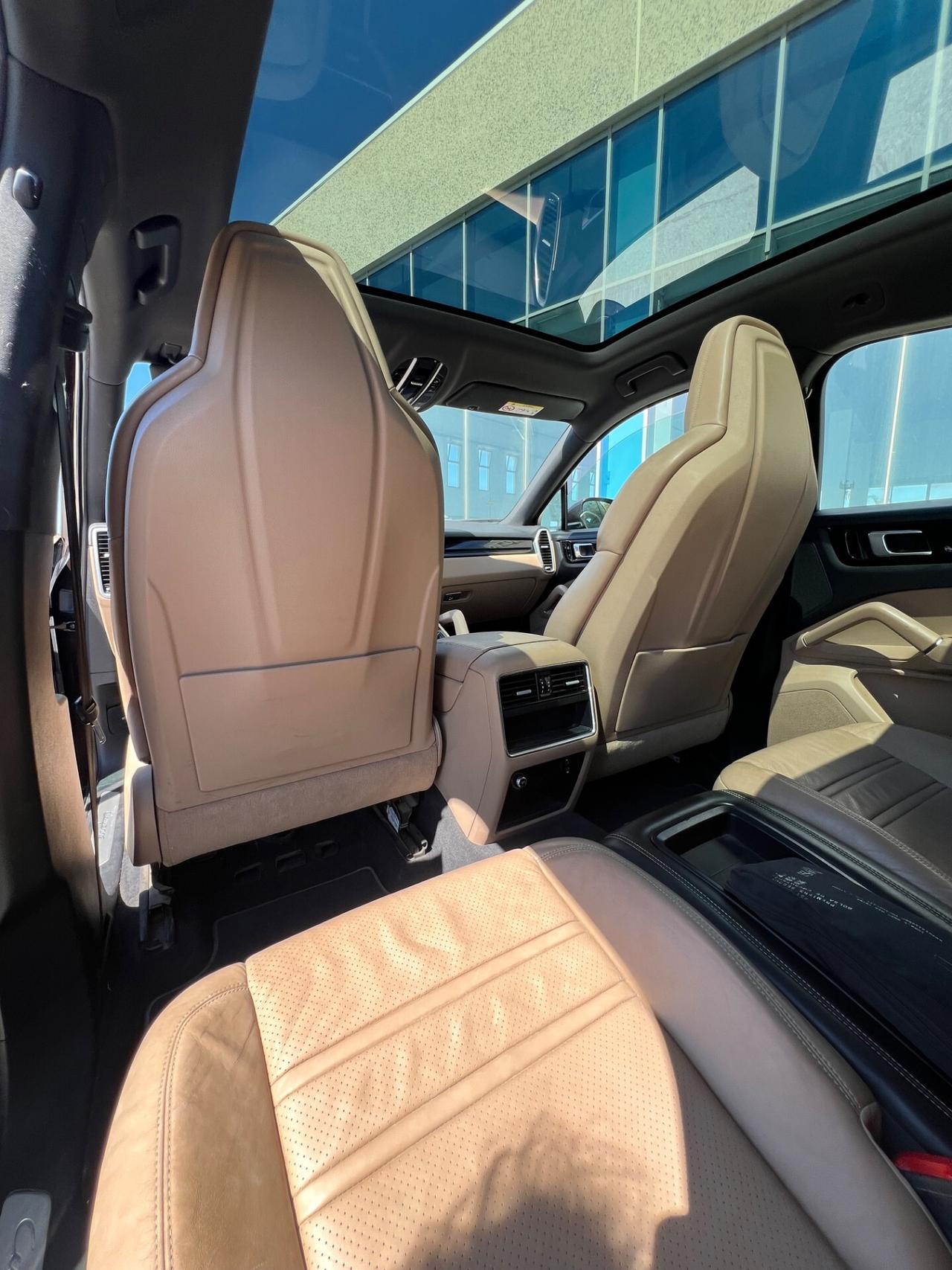 Porsche Cayenne Coupé 3.0 V6 E-Hybrid 340CV - SUPER OFFERTA T-STOCK