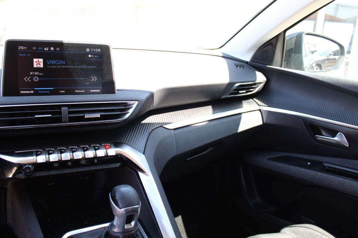 PEUGEOT - 3008 - BlueHDi 120 S&S Active
