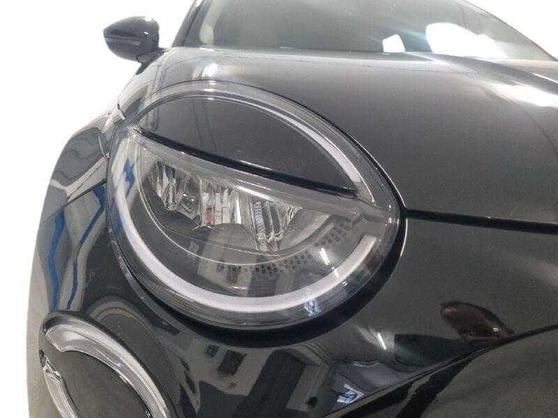 FIAT 600 (2023-->) Hybrid 100 CV DCT MHEV La Prima
