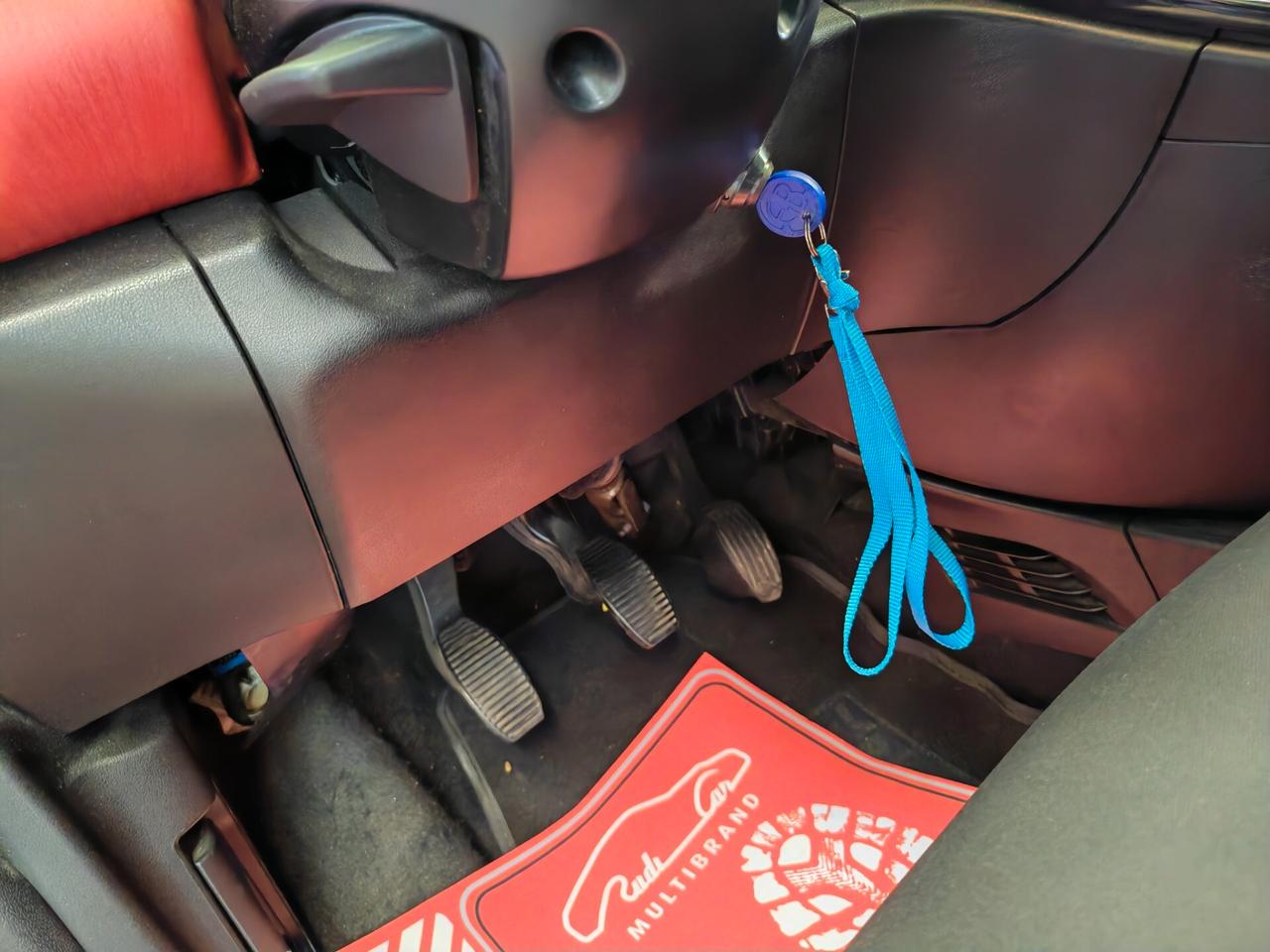 Lancia Ypsilon 1.2 69 CV 5 porte S&S Black&Red