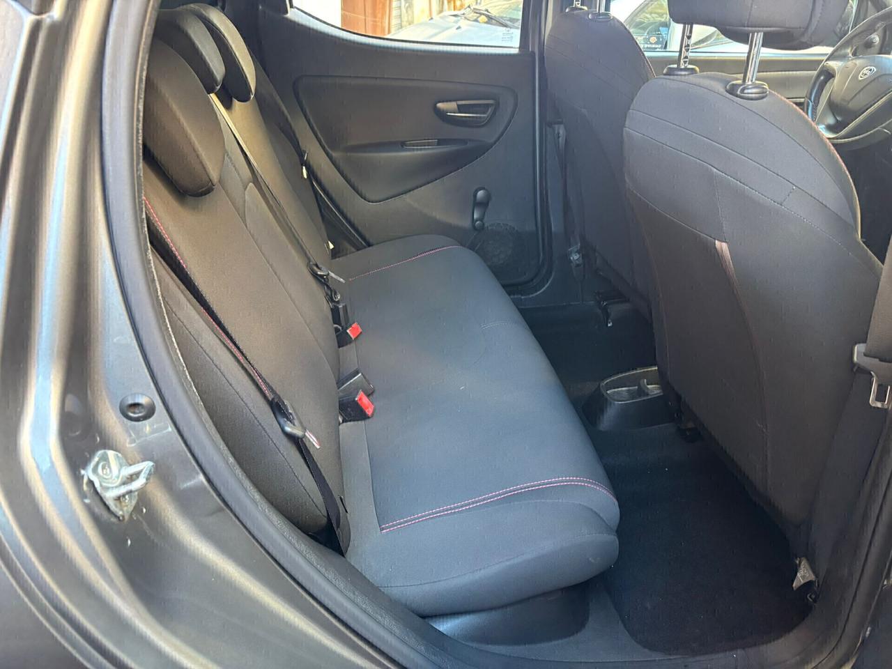 Lancia Ypsilon 1.2 69 CV Elefantino NEOPATENTATI FINANZIABILE