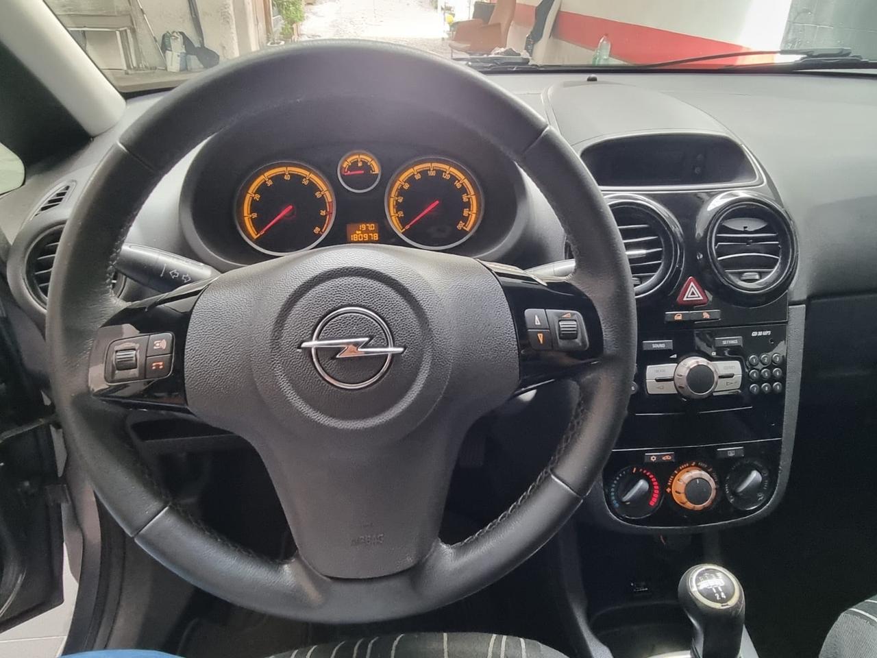 Opel Corsa 1.2 80CV 5 porte GPL-TECH Edition