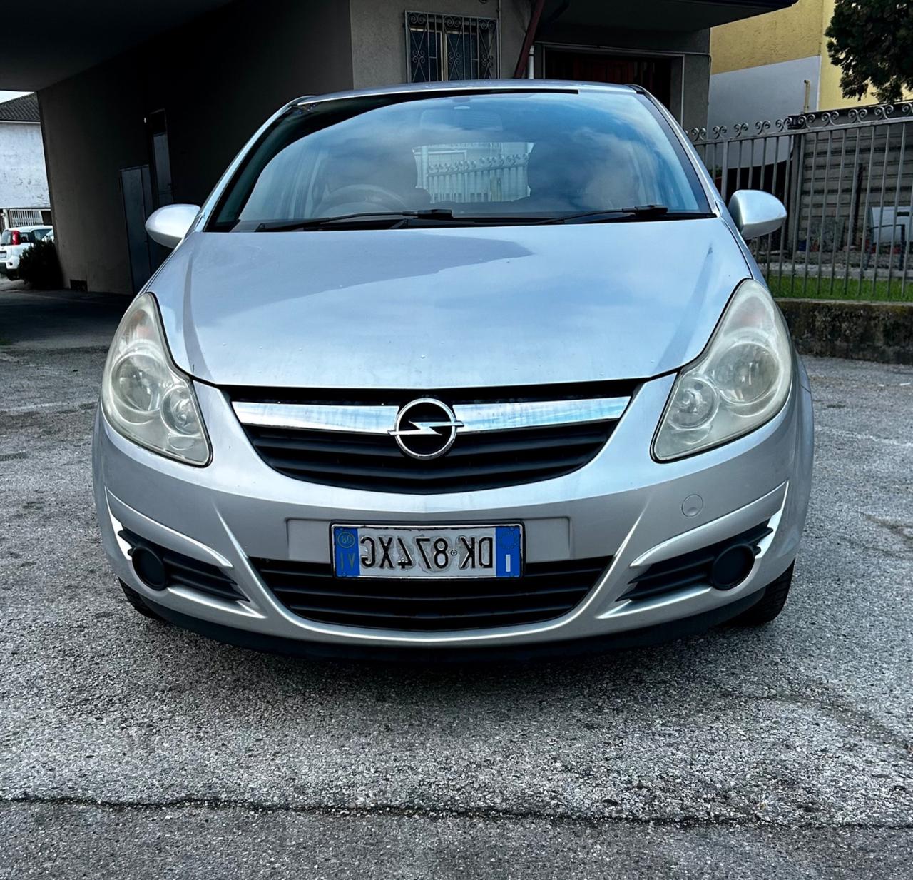 Opel Corsa 1.2 3 porte Sport