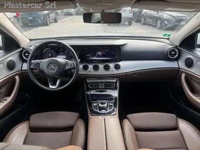 MERCEDES-BENZ E 220 d 194cv SW Sport auto Cruise Adattivo - FP040RE