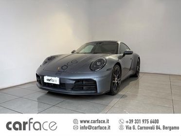 PORSCHE 992 Carrera