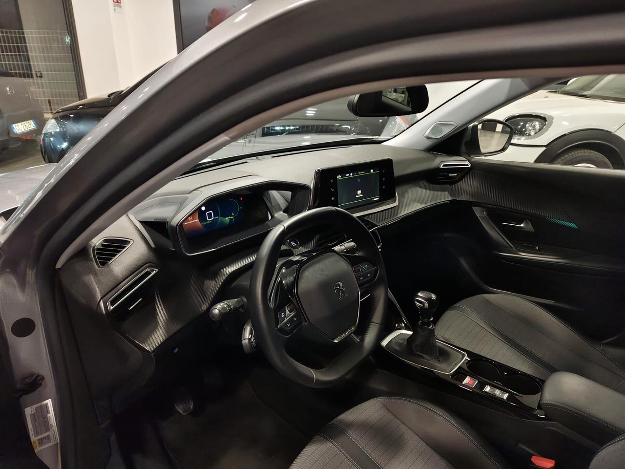 Peugeot 2008 BlueHDi Allure Pack