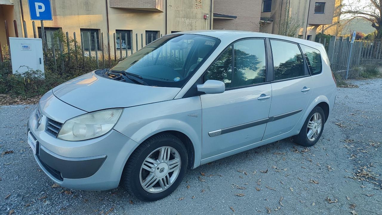 Renault Grand Scenic 7 posti 1.9 dCi Exception