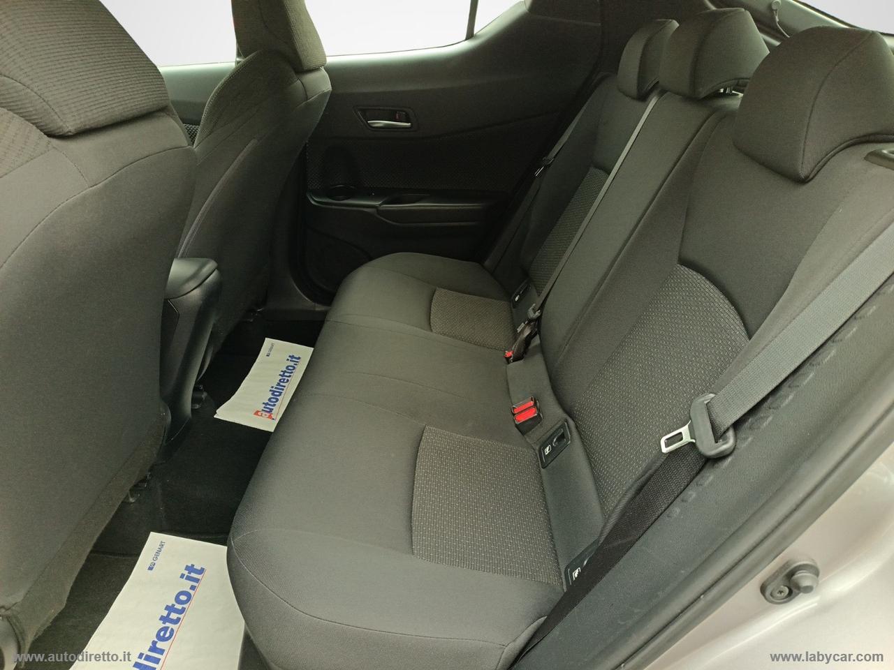 TOYOTA C-HR 1.8 Hybrid Business