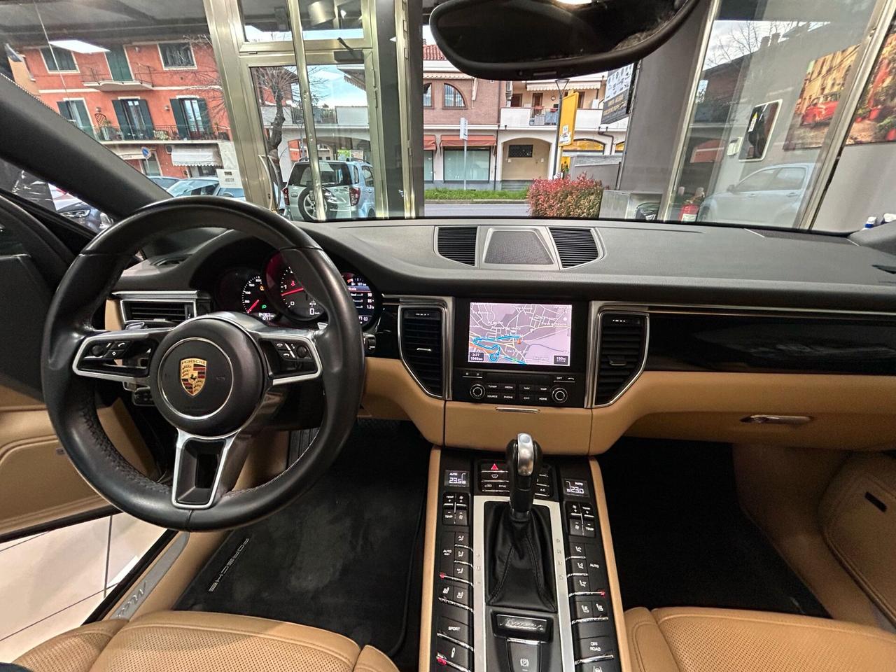 Porsche Macan S