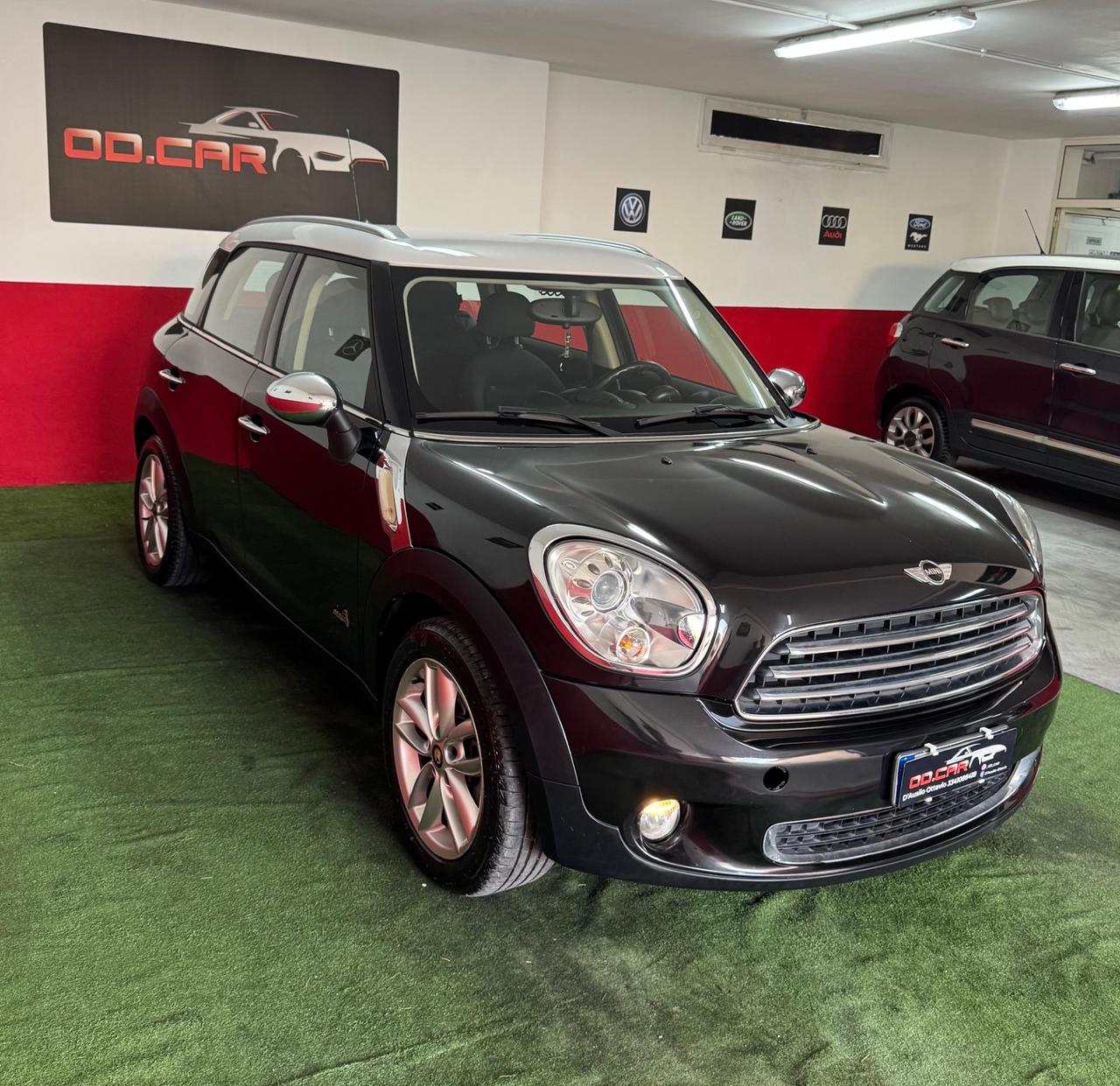 Mini Cooper D Countryman ALL 4 cambio automatico 130000 Chilometri