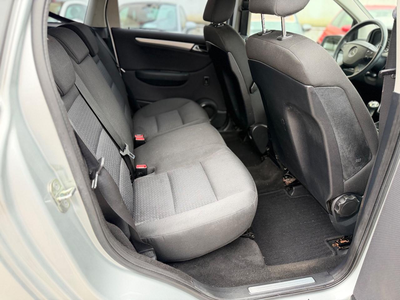 Mercedes-benz B 180 CDI Executive CON SOLI 160 MILA KM