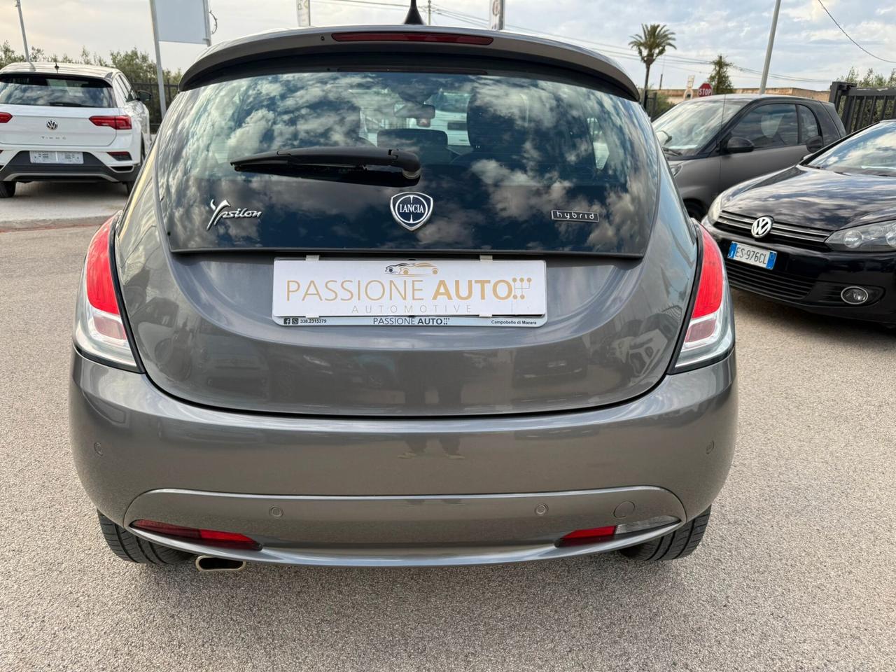 Lancia Ypsilon 1.0 FireFly 5 porte 70 CV S&S Hybrid Ecochic Gold