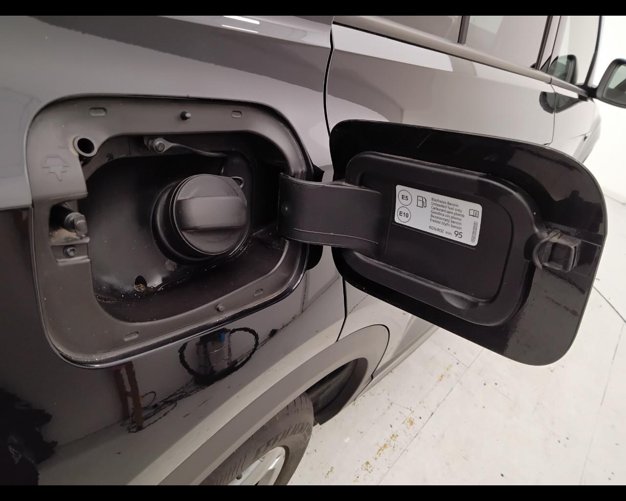 VOLKSWAGEN T-Roc 2022 - T-Roc 1.5 tsi R-Line dsg