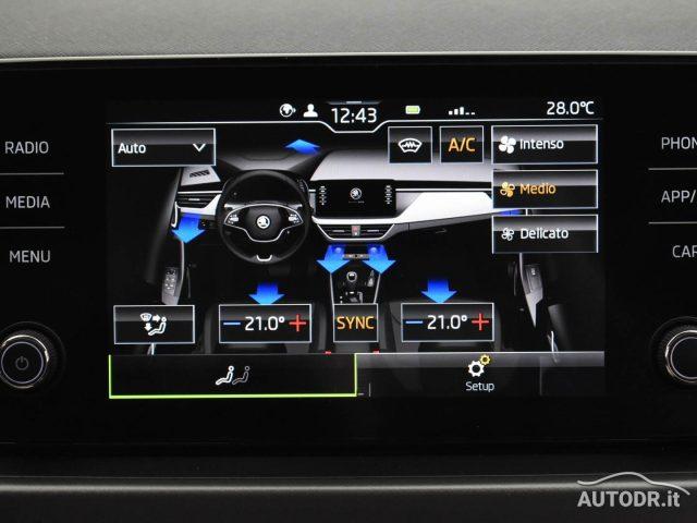 SKODA Kamiq 1.0 G-Tec Clever Led adattivi, Winter, Retrocamera